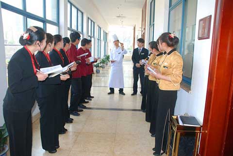 廚師、服務員做不好，是因為老板不會培訓？——從缺陷管理到價值塑造，餐企成敗的關鍵。
